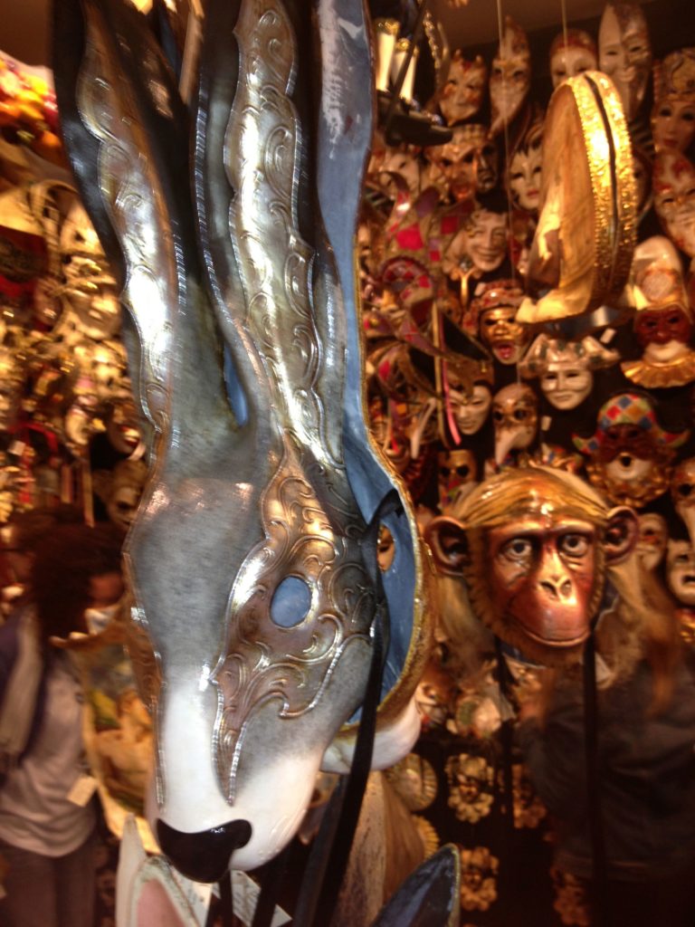 Venice with teens: silver mask of a hare Copyright©2015 mapandfamily.com