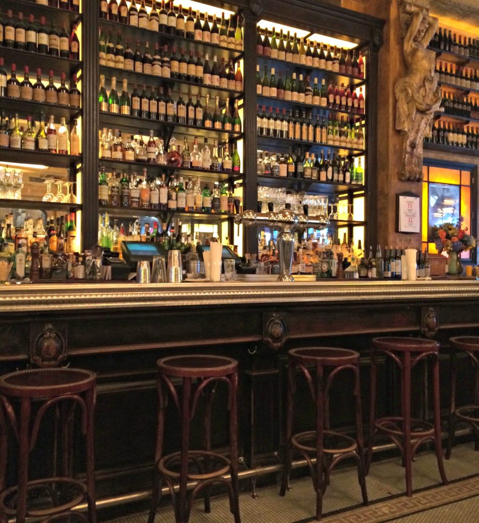 New York with teens: Balthazar bar. Copyright©2015 reserved Nancy Roberts. Contact mapandfamily.com