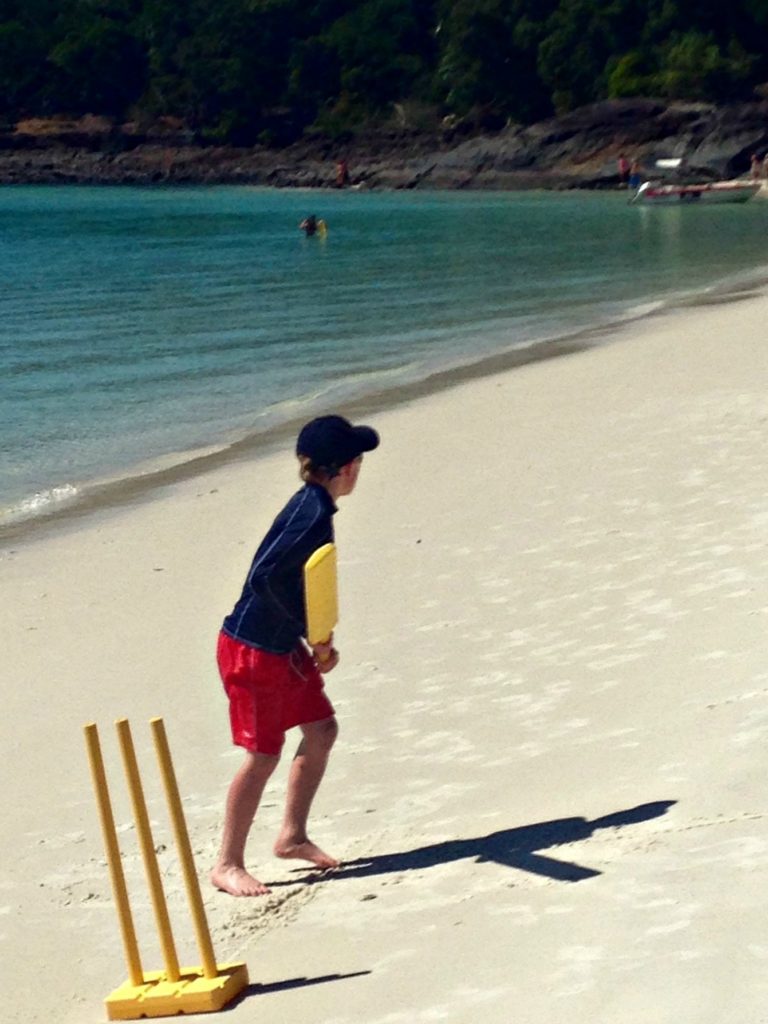 Family trip to Hamilton Island. Beach cricket on Whitehaven Copyright©2016 reserved to the photographer. Contact mapandfamily.com