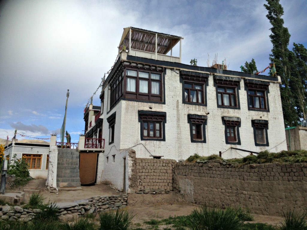 Ladakh family trip house with roof verandah Copyright©2017 reserved to photographer via mapandfamily.com