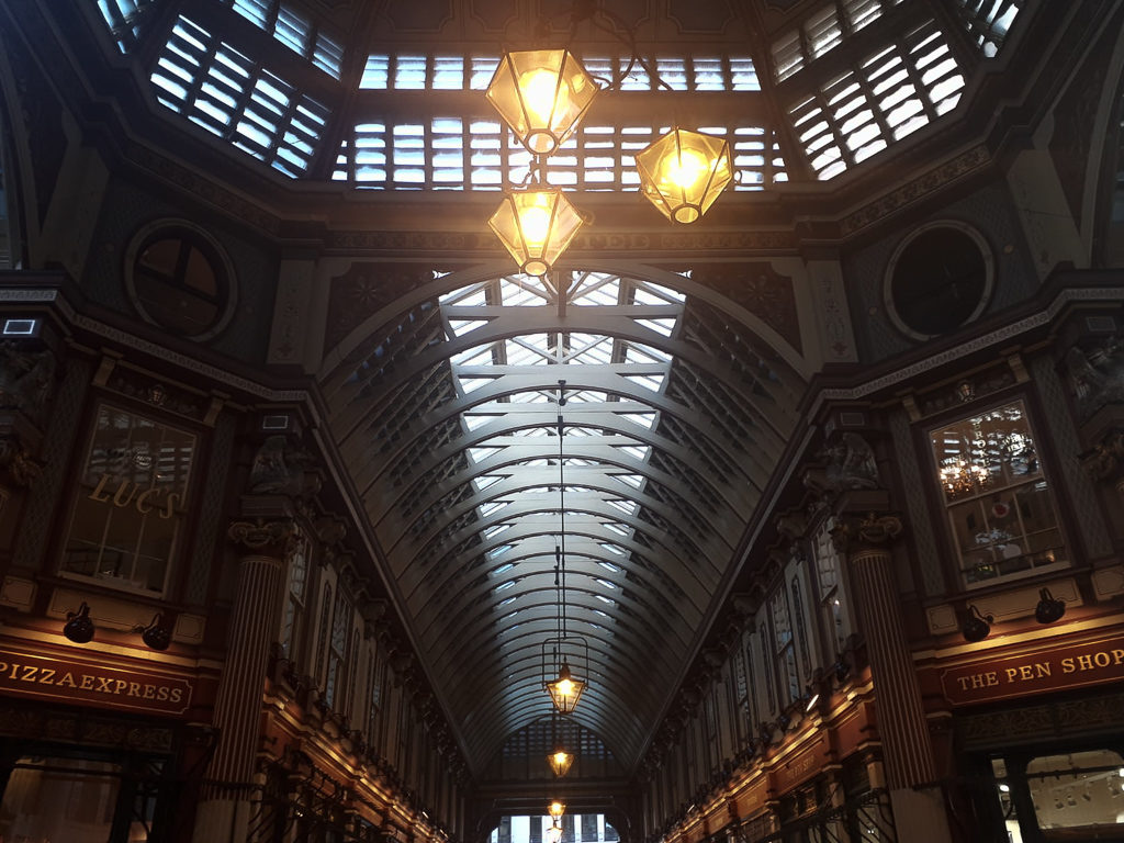 Interior view of glazed roof of Leadenhall Market, Harry Potter places in London. Copyright ©2019 Mapandfamily.com 
