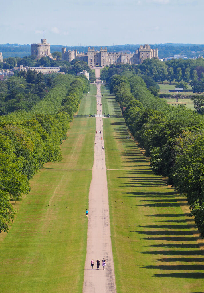 The view of the Long Walk Windsor from the Copper Horse statue, showing the long straight path reaching to Windsor castle. Copyright@2023 mapandfamily.com