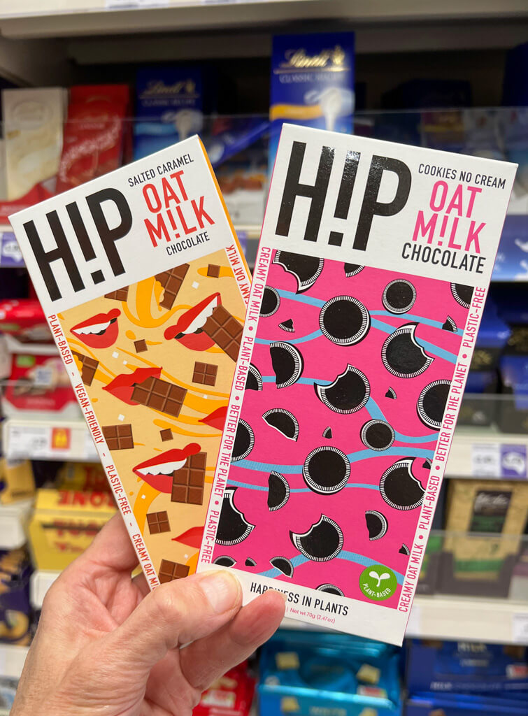 Two bars of H!P oat milk chocolate. Copyright@2023 mapandfamily.com 